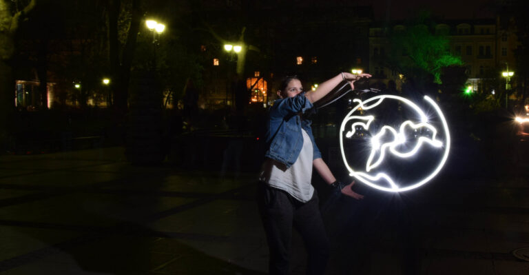 Na Hodinu Země zhasnou památky i obýváky…