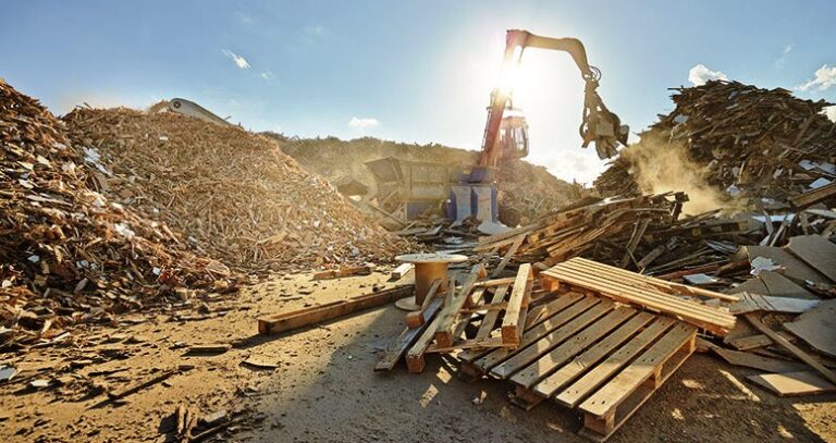 Recyklace a materiálové využití odpadu ze dřeva, jak to je doopravdy?