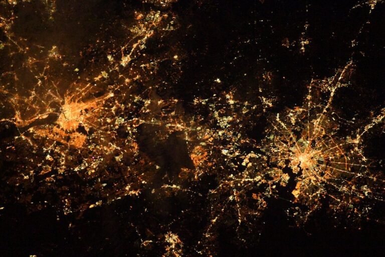 Jaký je možný prostředek úspor vycházející z prevence plýtvání světlem?