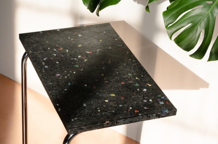 Nábytek a interiérový design z recyklovaného plastového odpadu